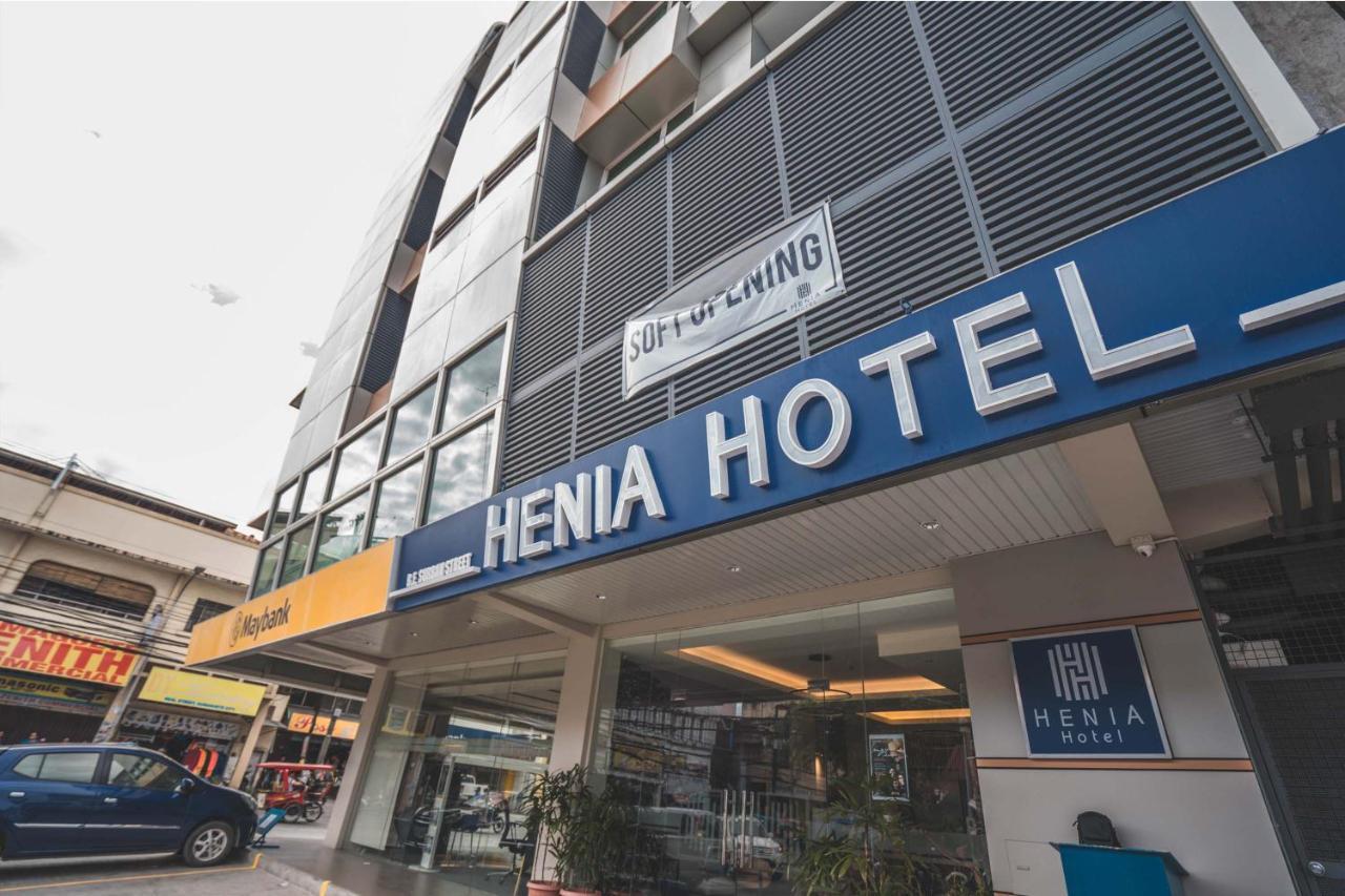 Henia Hotel Dumaguete City Екстер'єр фото